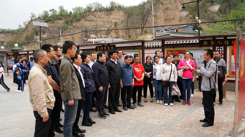 1529044774987837 1529044774987837